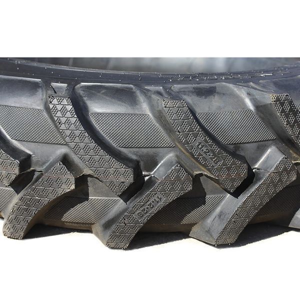 Anvelopă cu cameră 11.2*28 "brăduț" 48,75 kg