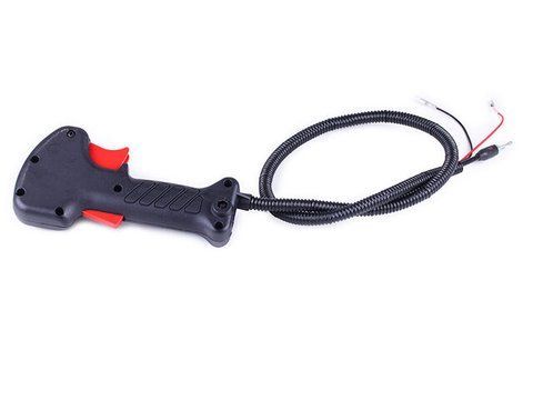 M&acirc;nerul trimmerului pe benzină (dreapta) 260/520 pentru motocoasă