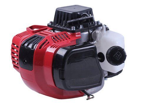 Motor pentru motocoasă &icirc;n patru timpi 31CC BCV5
