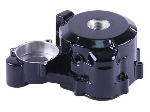 Capacul motorului st&acirc;nga CG300